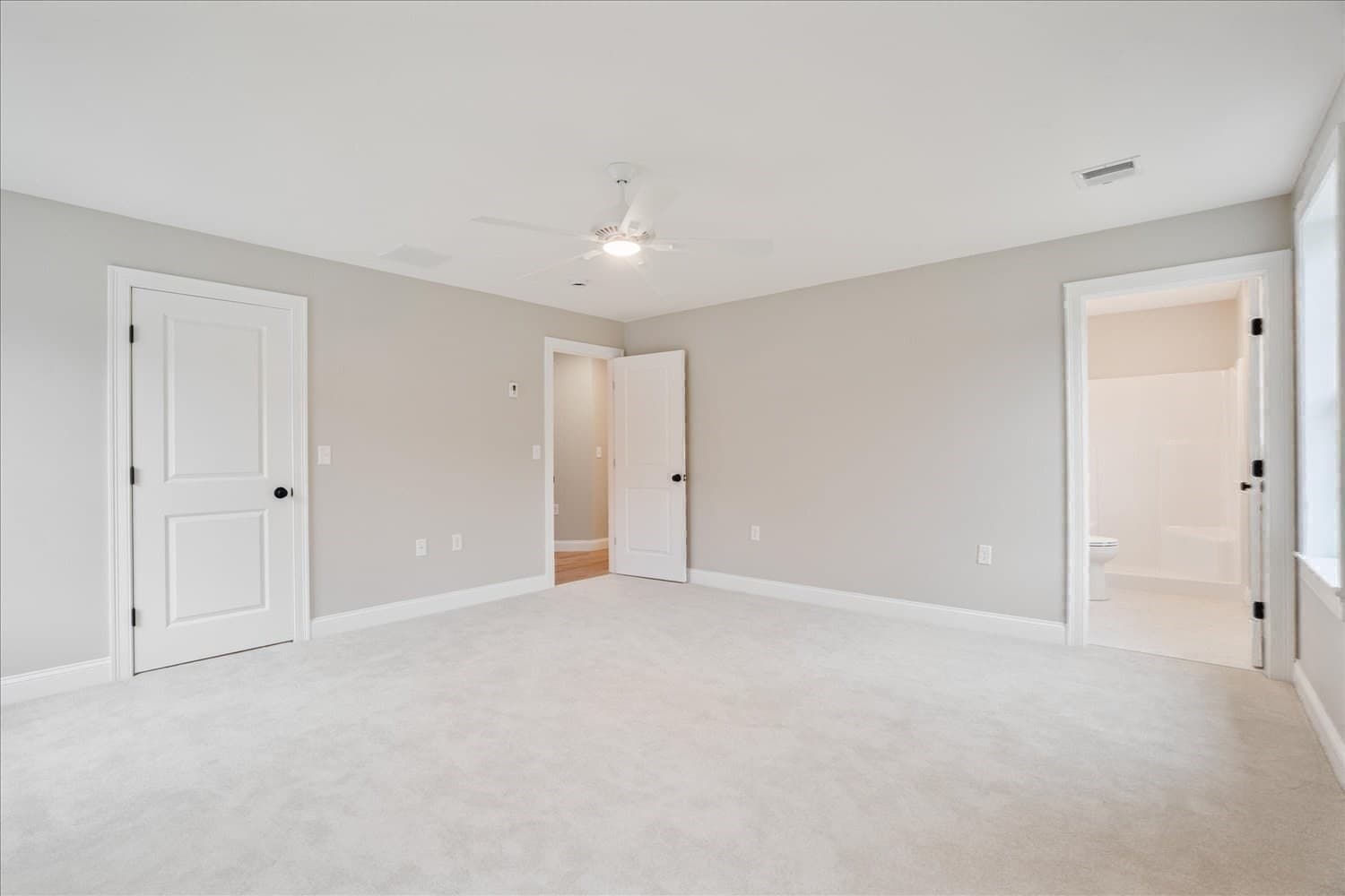 Condominium at 519 Mendon Road # 2, Attleboro MA 02703, Attleboro, photo 17 of 22