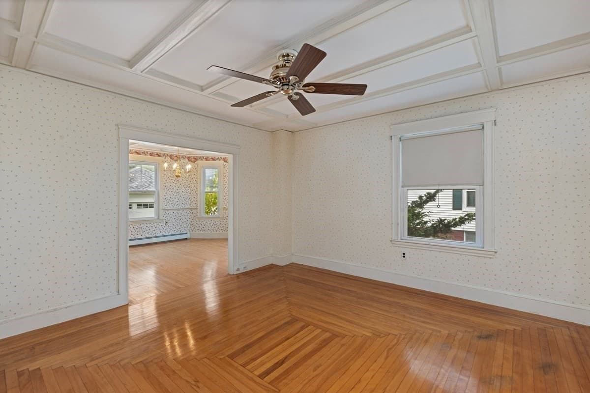 Single Family Residence at 20 Lexington Ave, Haverhill MA 01835, Haverhill, photo 6 of 31