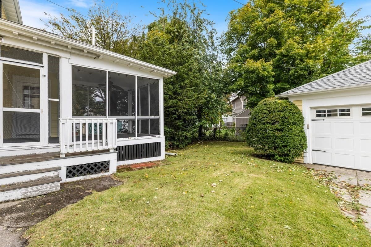 Single Family Residence at 20 Lexington Ave, Haverhill MA 01835, Haverhill, photo 26 of 31