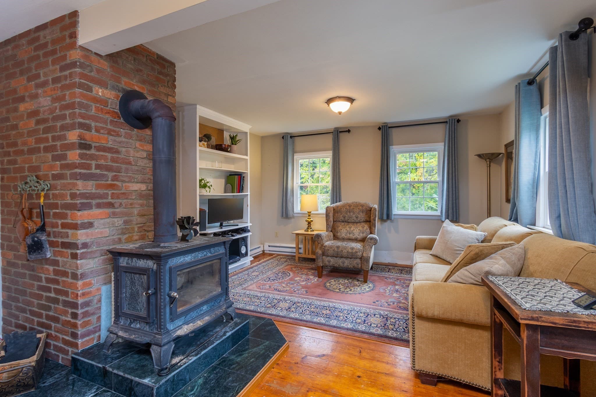 Single Family Residence at 63 Webber Rd, Brookfield MA 01506, Brookfield, photo 8 of 41