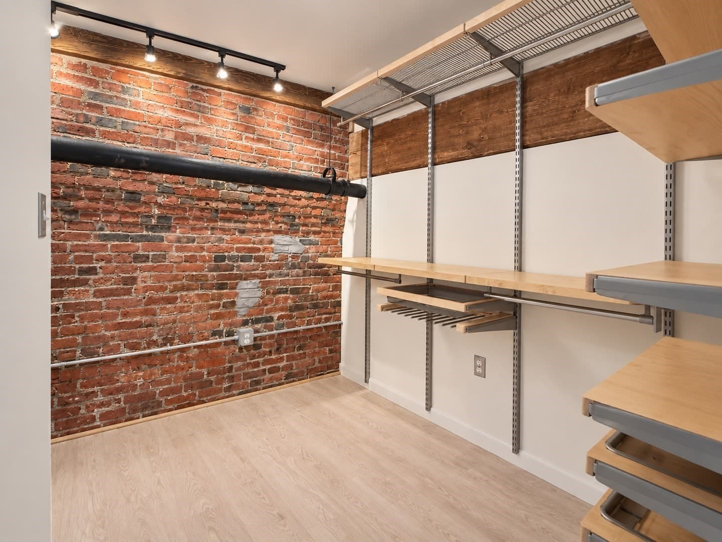 Condominium at 200 Market St # 29A, Lowell MA 01852, Lowell, photo 12 of 22