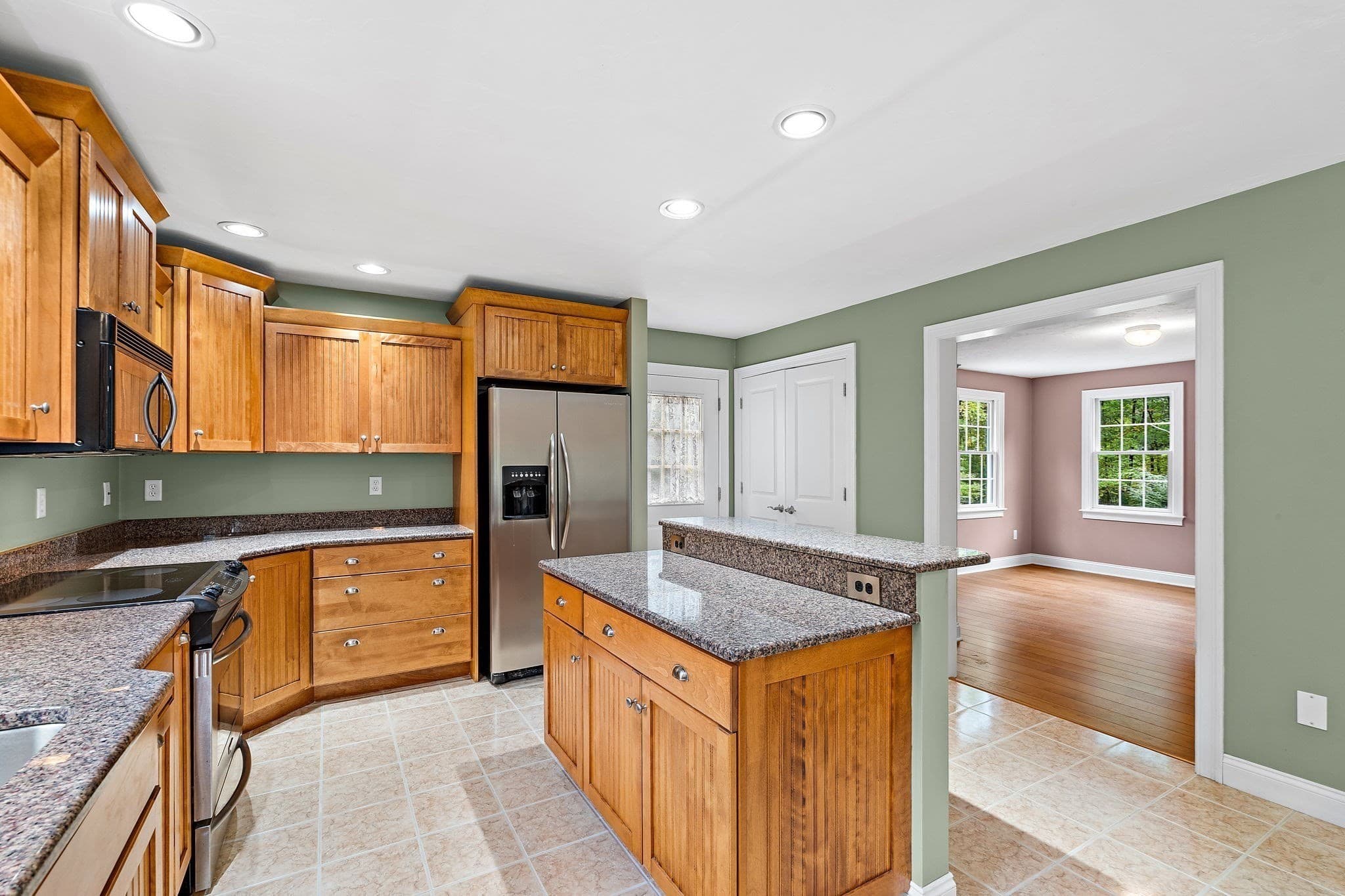 Single Family Residence at 208 Sw Main St, Douglas MA 01516, Douglas, photo 12 of 38