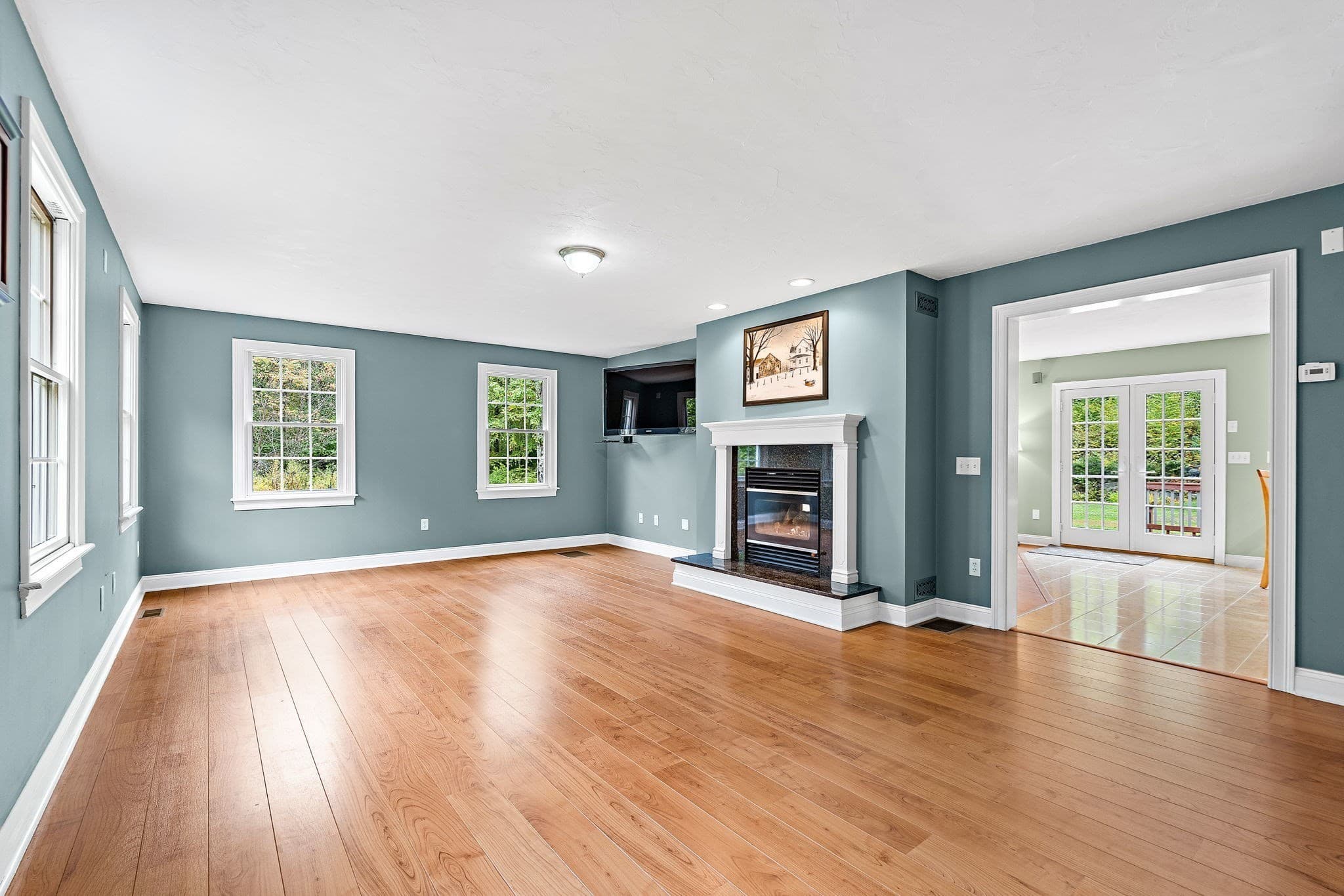 Single Family Residence at 208 Sw Main St, Douglas MA 01516, Douglas, photo 5 of 38