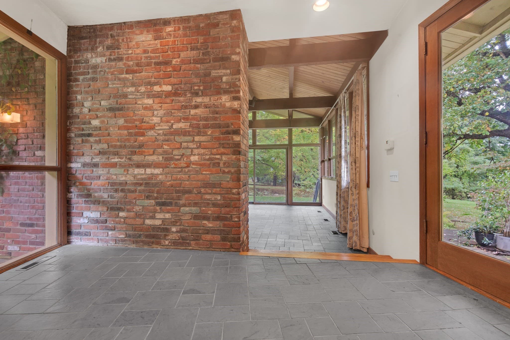 Single Family Residence at 16 Ward Lane, Sherborn MA 01770, Sherborn, photo 10 of 36