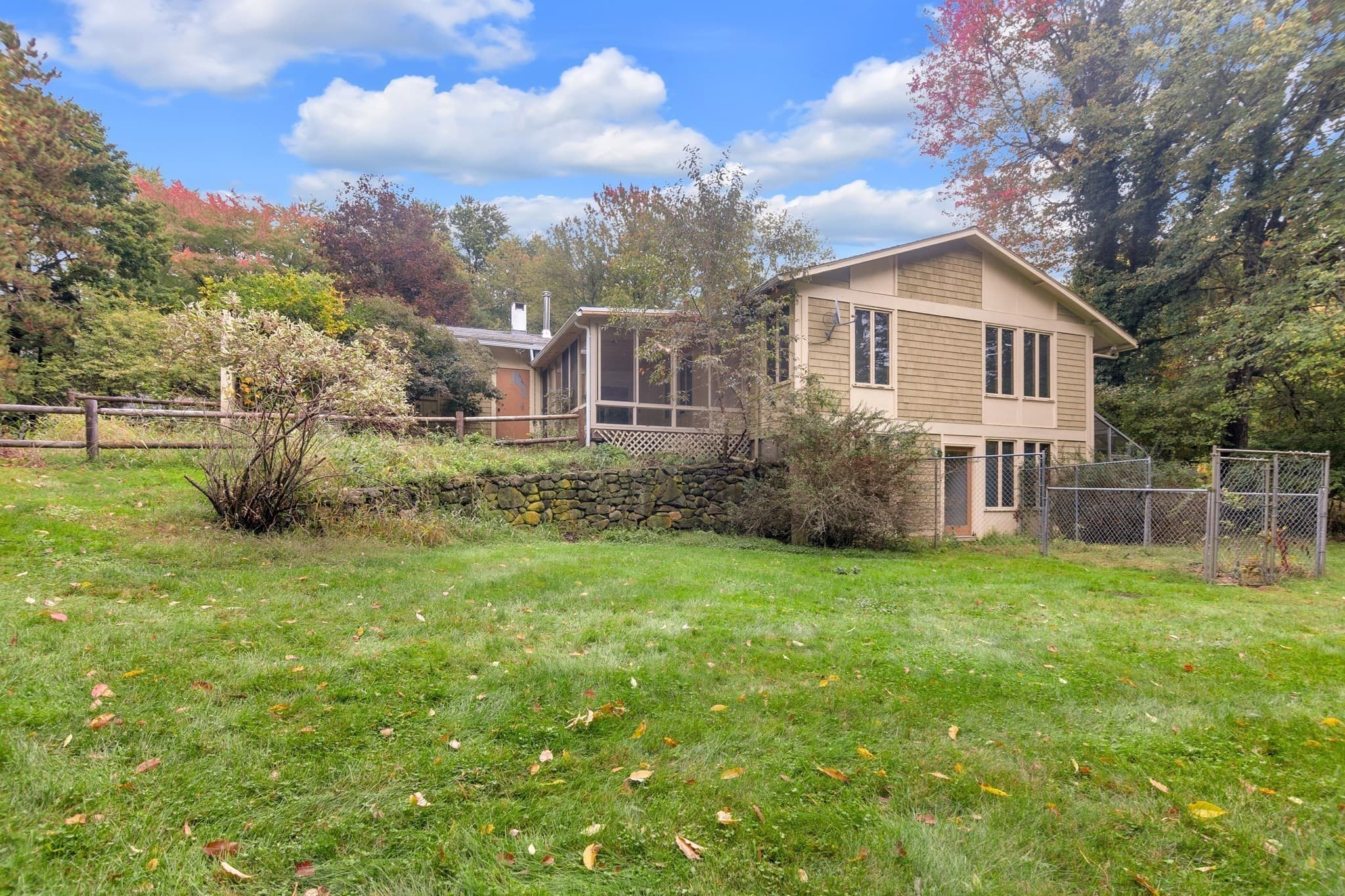 Single Family Residence at 16 Ward Lane, Sherborn MA 01770, Sherborn, photo 33 of 36