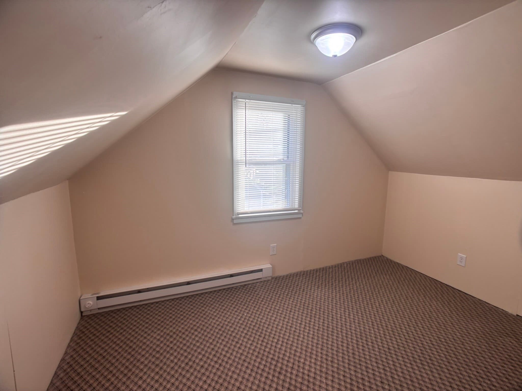 Single Family Residence at 23 Midway St, Springfield MA 01151, Springfield, photo 20 of 24