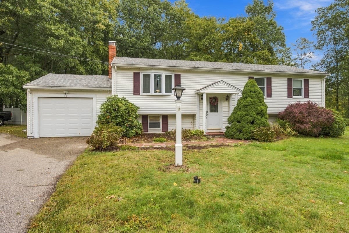 Single Family Residence at 342 Woodland Drive, Hanover MA 02339, Hanover, photo 2 of 27
