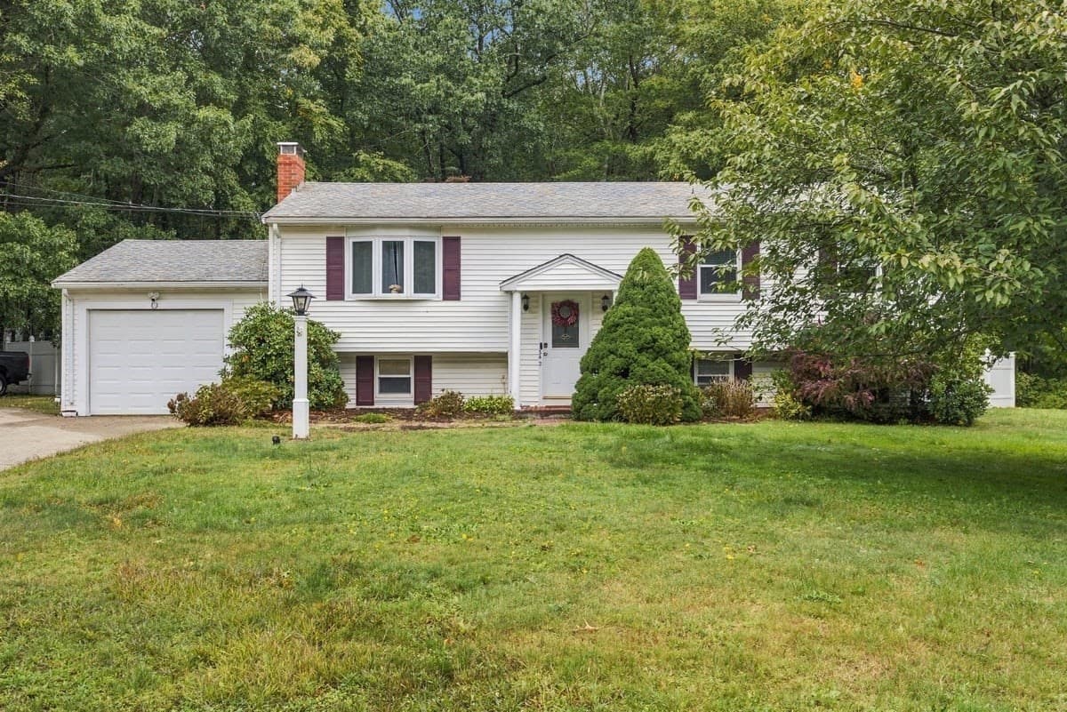 Single Family Residence at 342 Woodland Drive, Hanover MA 02339, Hanover, photo 24 of 27