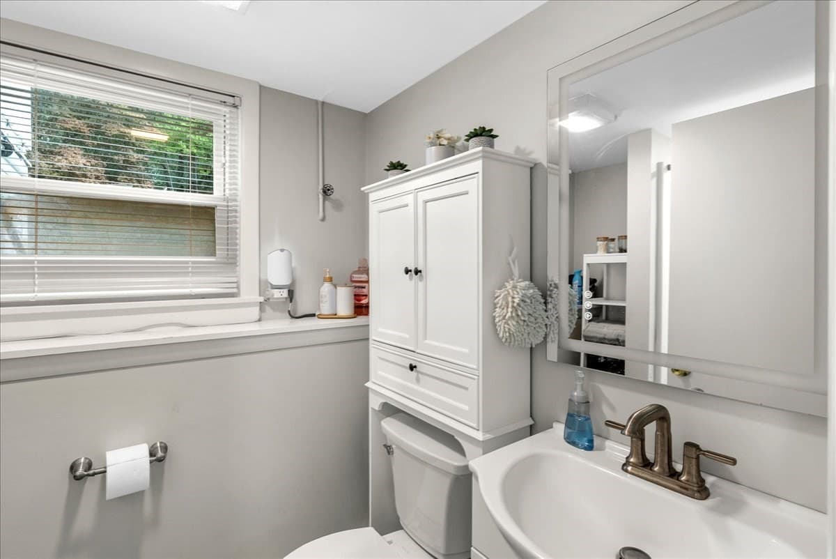 Single Family Residence at 342 Woodland Drive, Hanover MA 02339, Hanover, photo 18 of 27