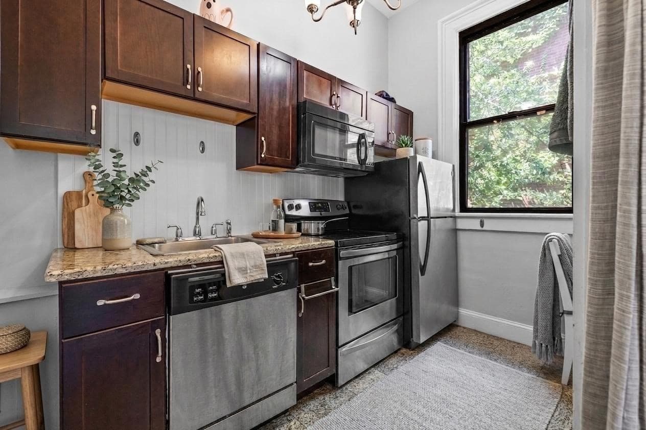 Condominium at 364 Marlborough St. # 1, Boston MA 02116, Boston, photo 5 of 7
