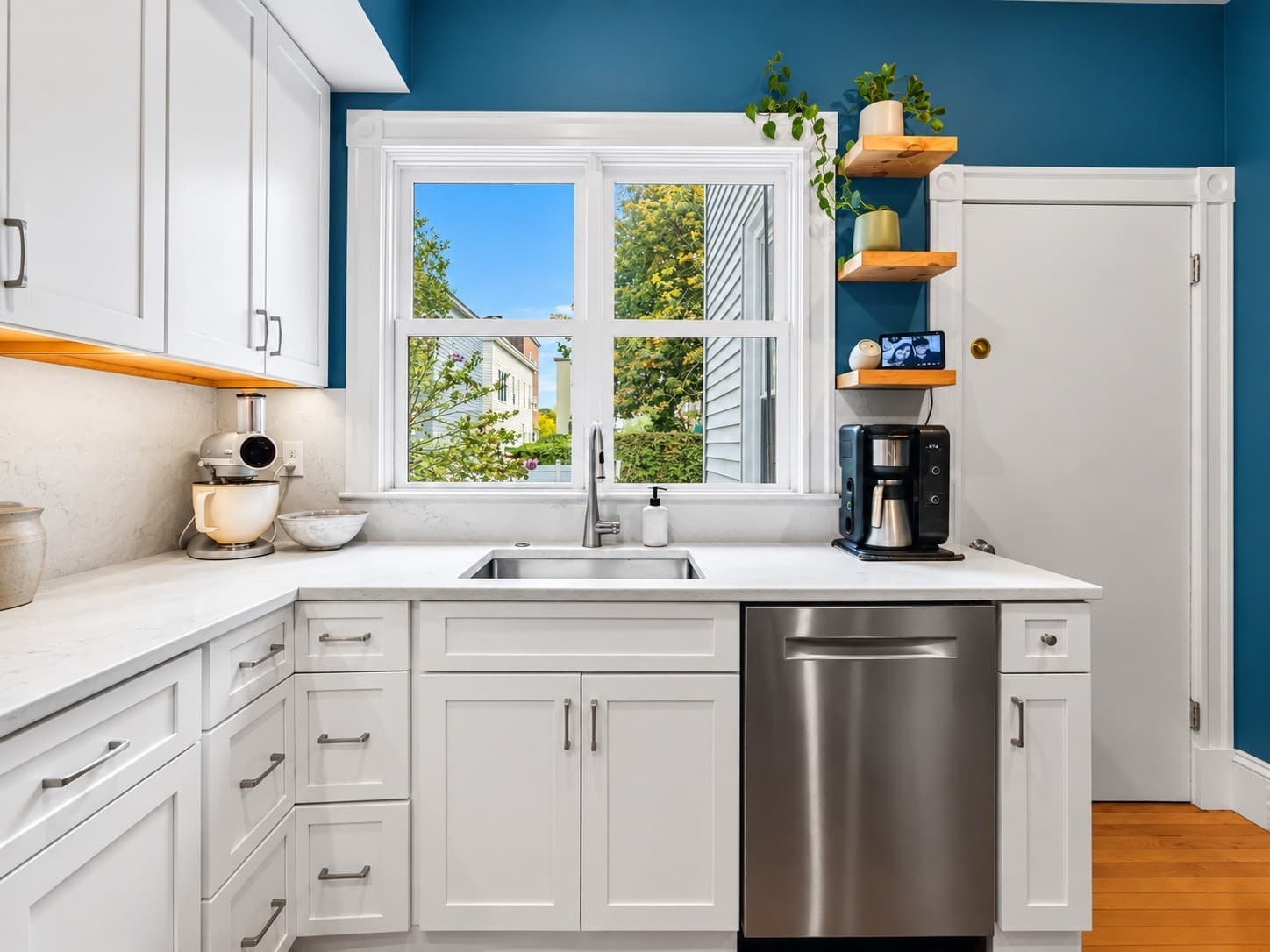Condominium at 442 Windsor St # 1, Cambridge MA 02141, Cambridge, photo 9 of 28