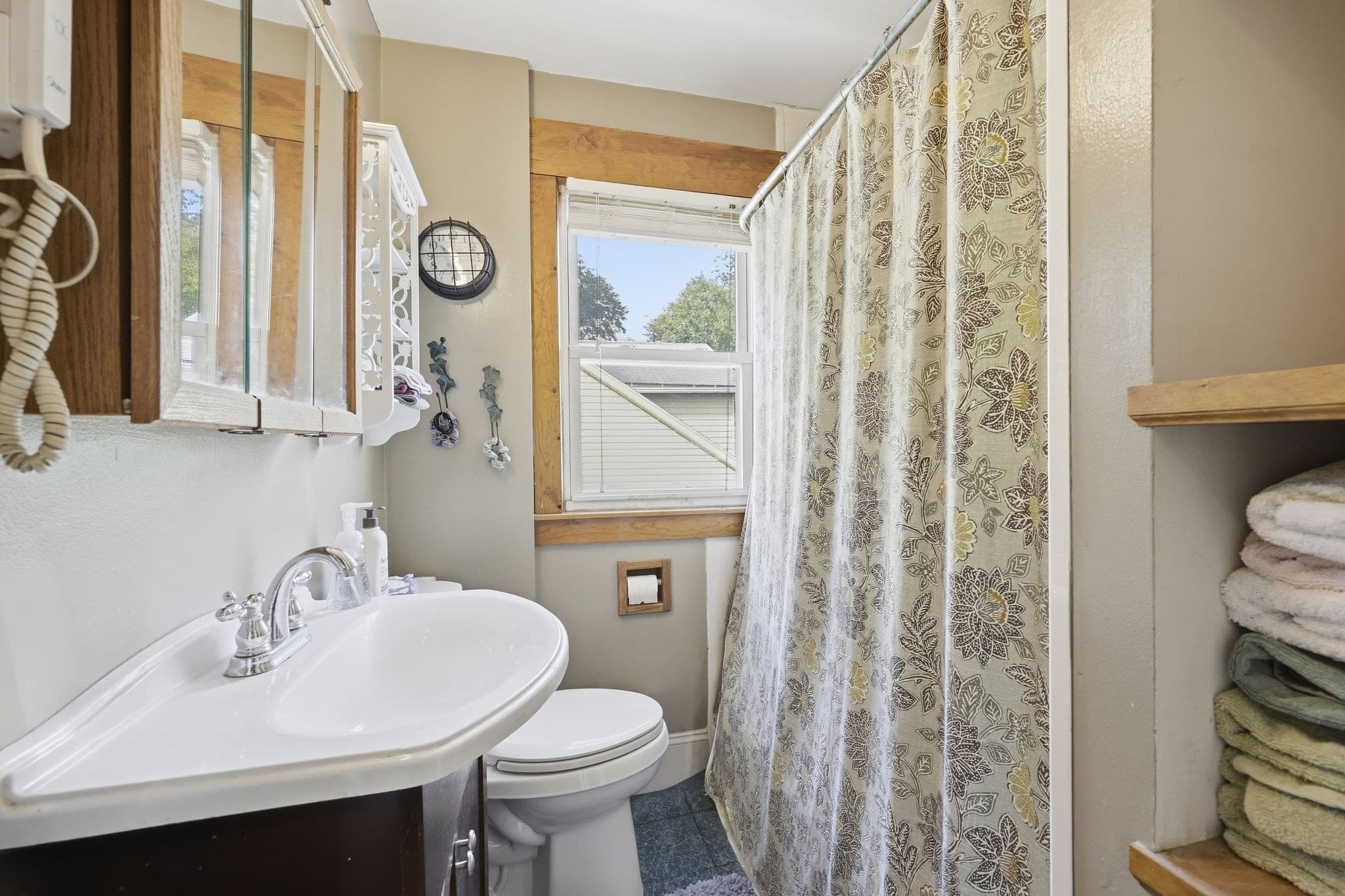 Single Family Residence at 22 Lemuel Ave, Chicopee MA 01013, Chicopee, photo 34 of 42