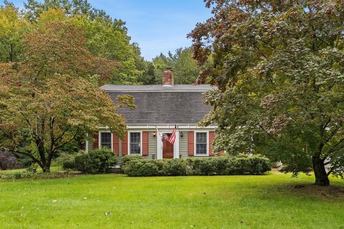 133 Judson St, Raynham MA 02767