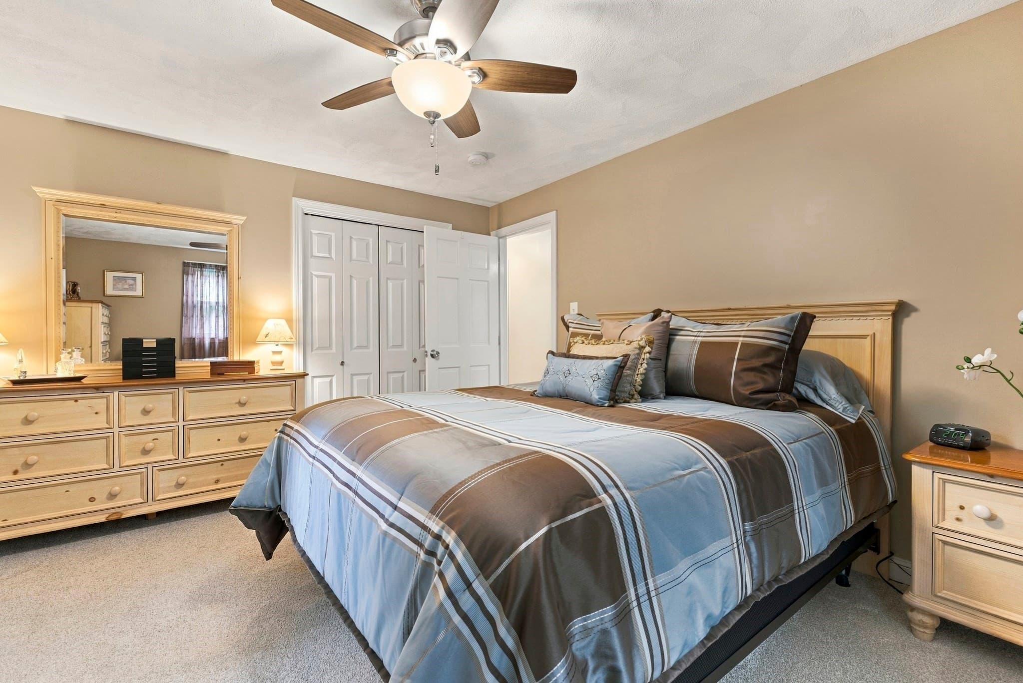 Single Family Residence at 115 Quincy Rd, Tewksbury MA 01876, Tewksbury, photo 12 of 29