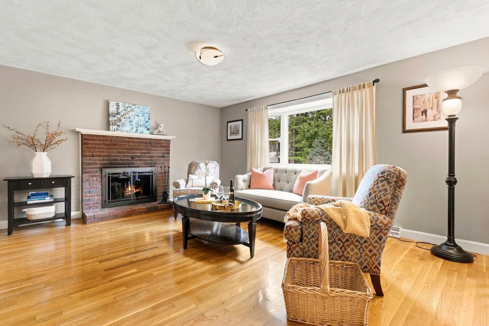 Single Family Residence at 115 Quincy Rd, Tewksbury MA 01876, Tewksbury, photo 5 of 29