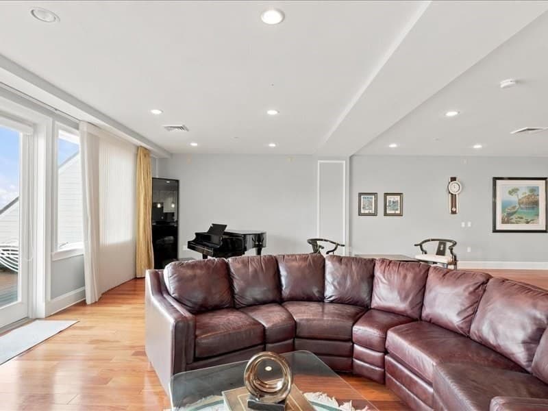 Condominium at 1 Longbeach Ave # 101, Hull MA 02045, Hull, photo 11 of 35