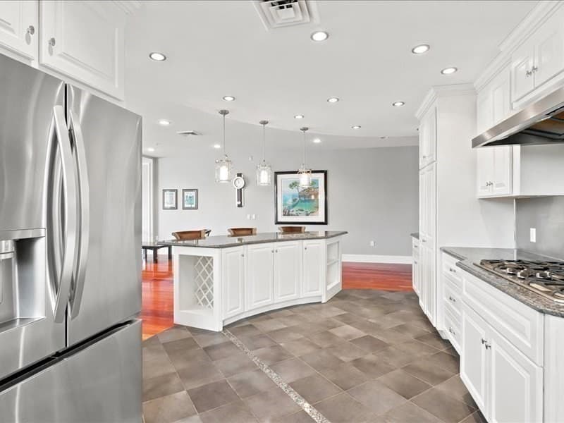 Condominium at 1 Longbeach Ave # 101, Hull MA 02045, Hull, photo 8 of 35