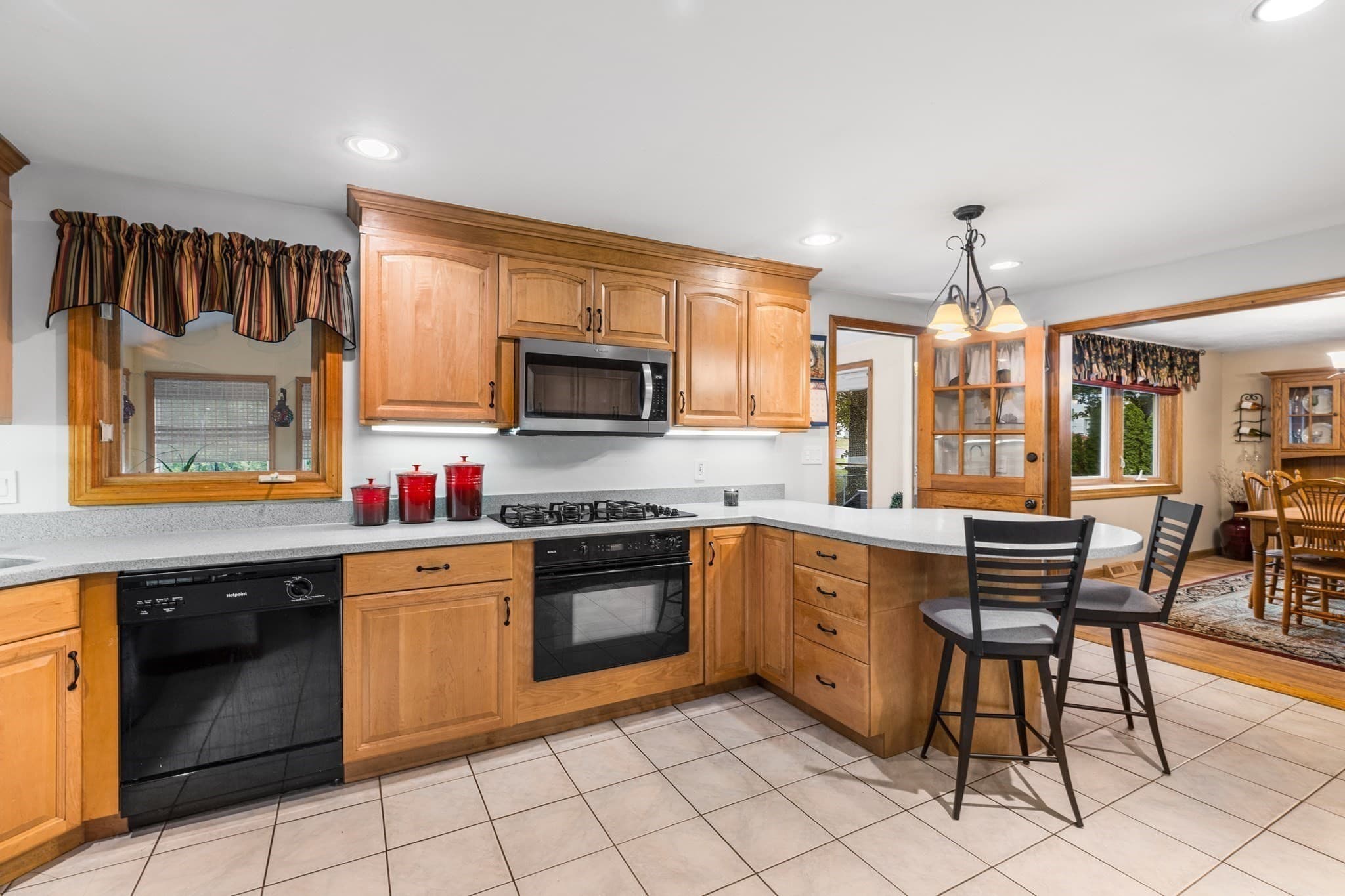 Single Family Residence at 9 Shady Lane, Franklin MA 02038, Franklin, photo 10 of 42