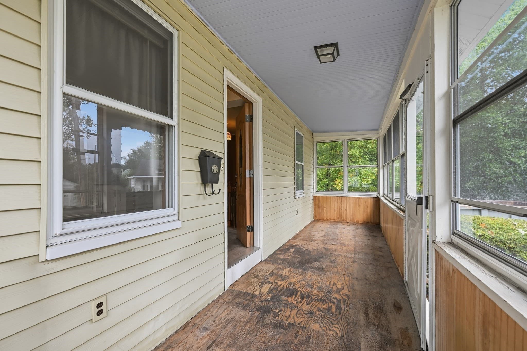 Single Family Residence at 4 Circuit Rd., Braintree MA 02184, Braintree, photo 37 of 41