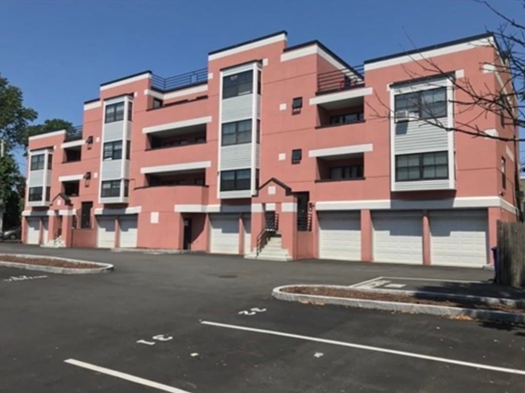 Condominium at 60-R Gibson St # B3, Boston MA 02122, Boston, photo 2 of 24