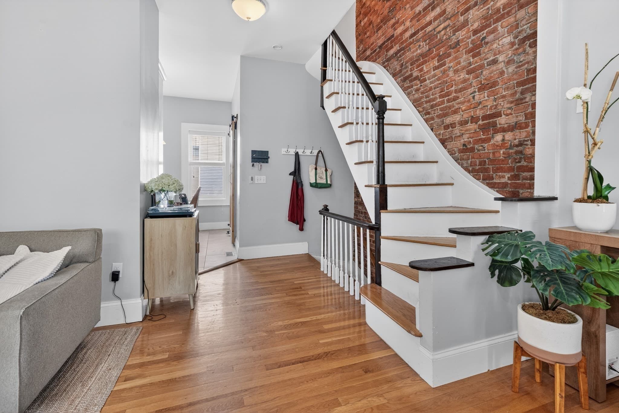 Condominium at 466 E 3rd St # 2, Boston MA 02127, Boston, photo 6 of 21