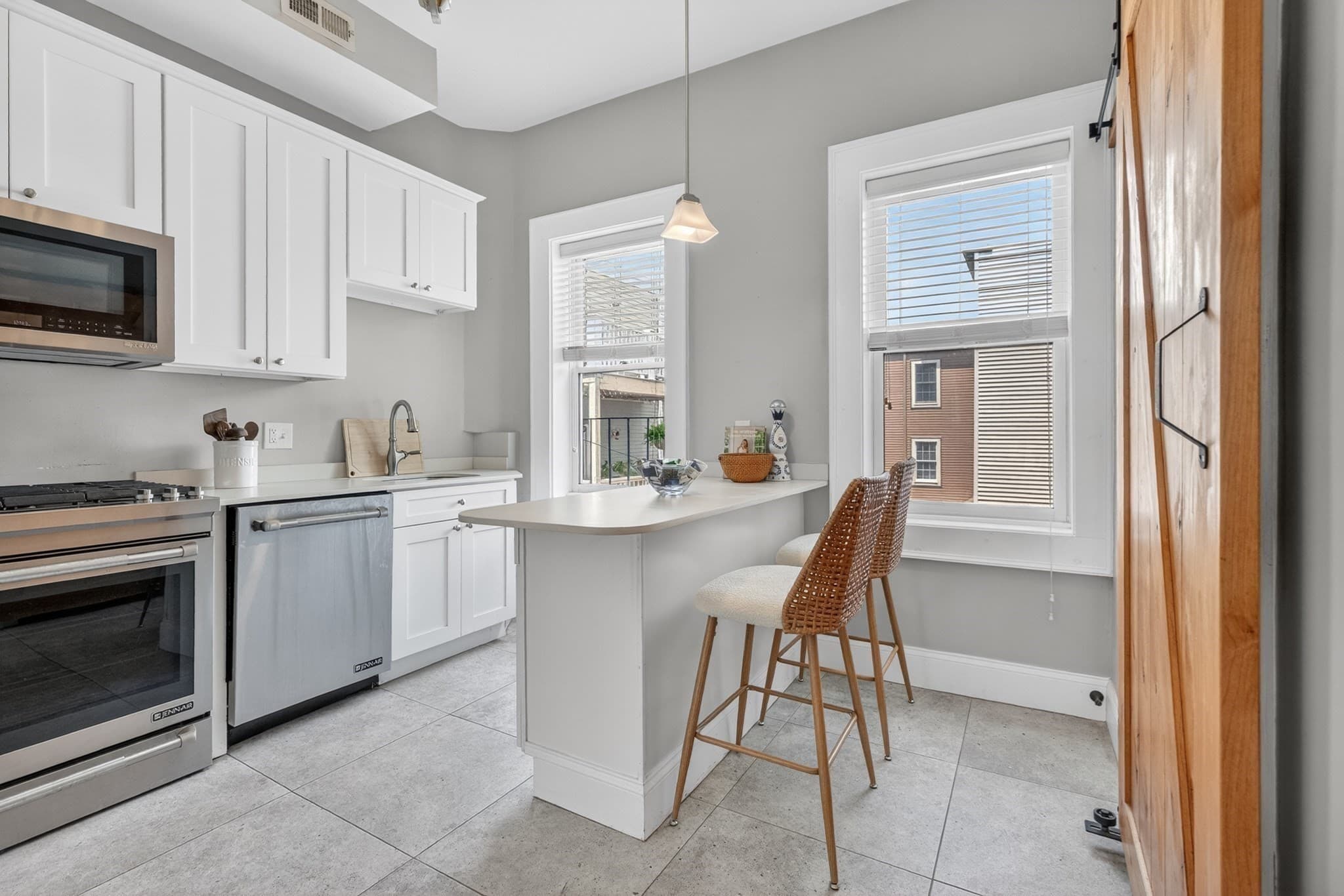 Condominium at 466 E 3rd St # 2, Boston MA 02127, Boston, photo 9 of 21
