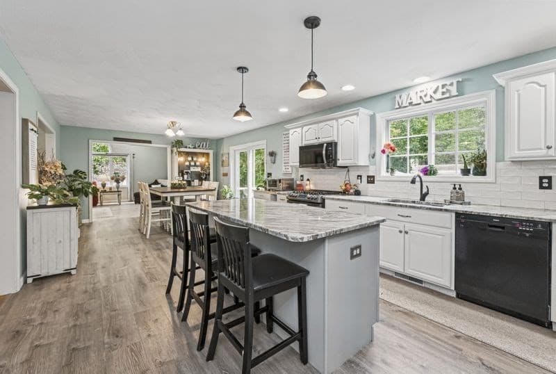 Single Family Residence at 14 Natures Way, Pelham NH 03076, Pelham, photo 6 of 42