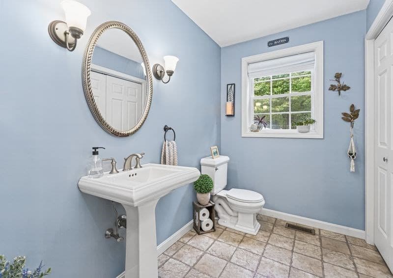 Single Family Residence at 14 Natures Way, Pelham NH 03076, Pelham, photo 15 of 42
