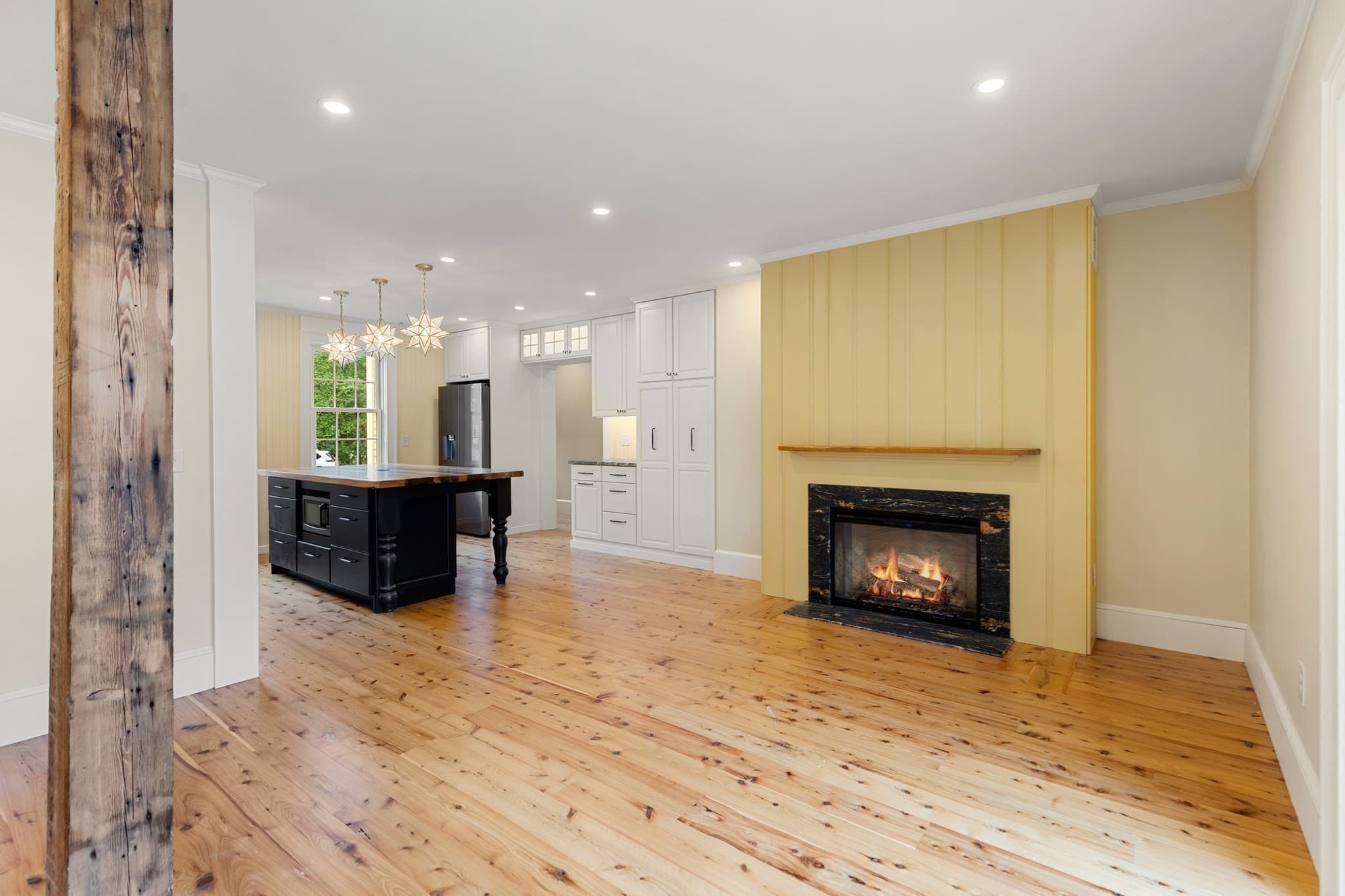 Condominium at 678 Massachusetts Ave # 1, Lexington MA 02421, Lexington, photo 4 of 5