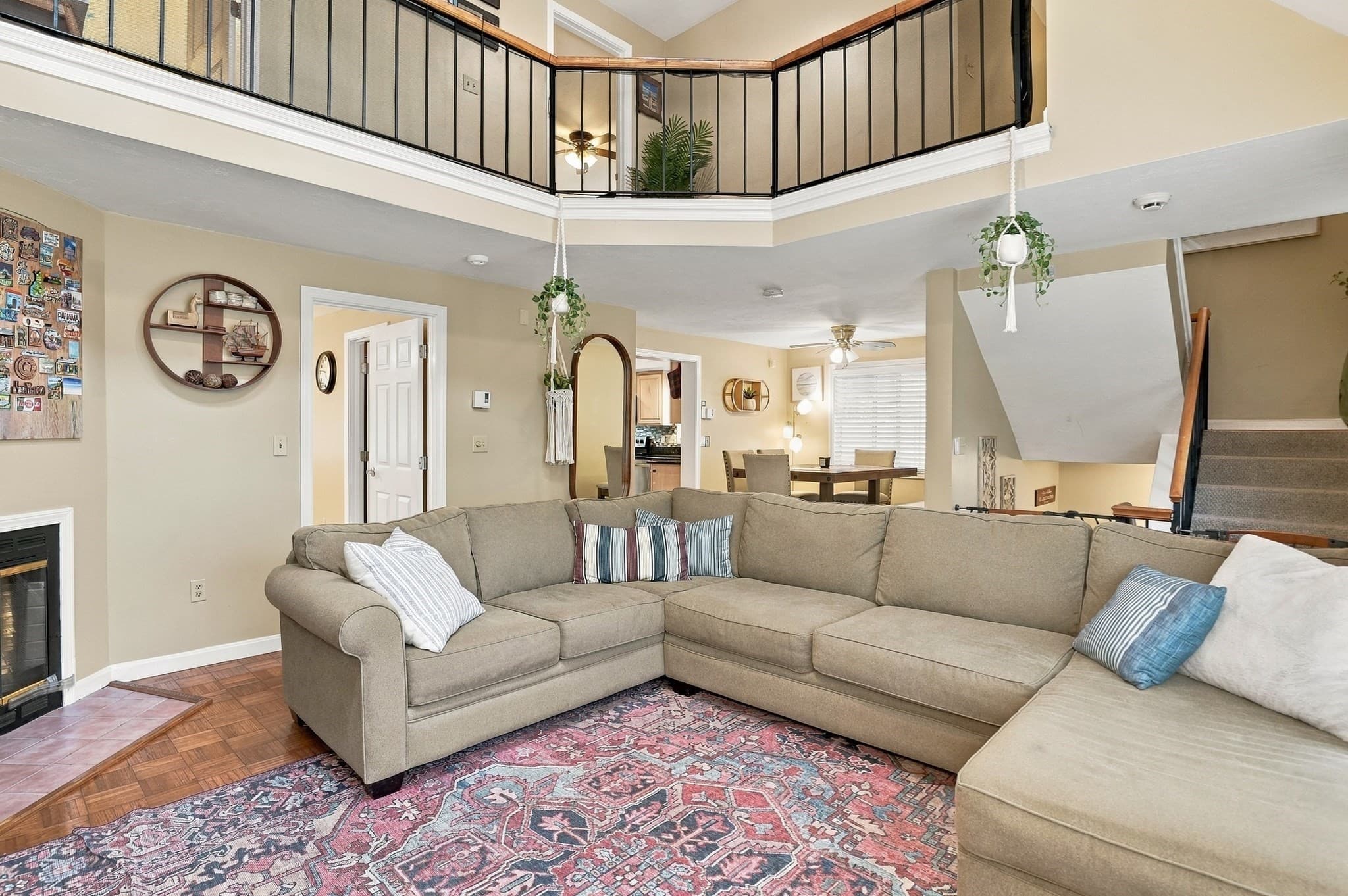 Single Family Residence at 11 Jonathan Circle, Worcester MA 01604, Worcester, photo 6 of 40