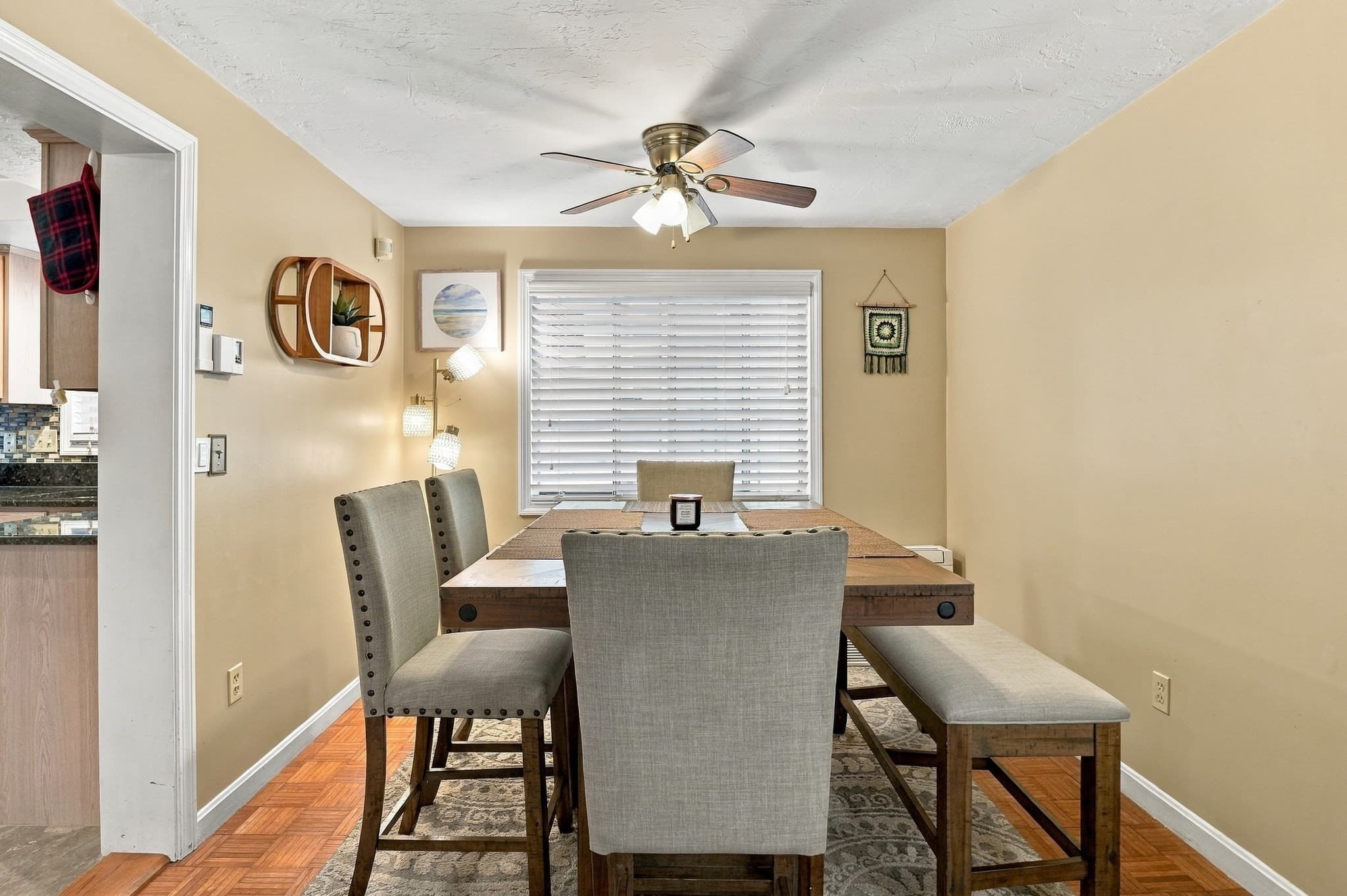 Single Family Residence at 11 Jonathan Circle, Worcester MA 01604, Worcester, photo 12 of 40