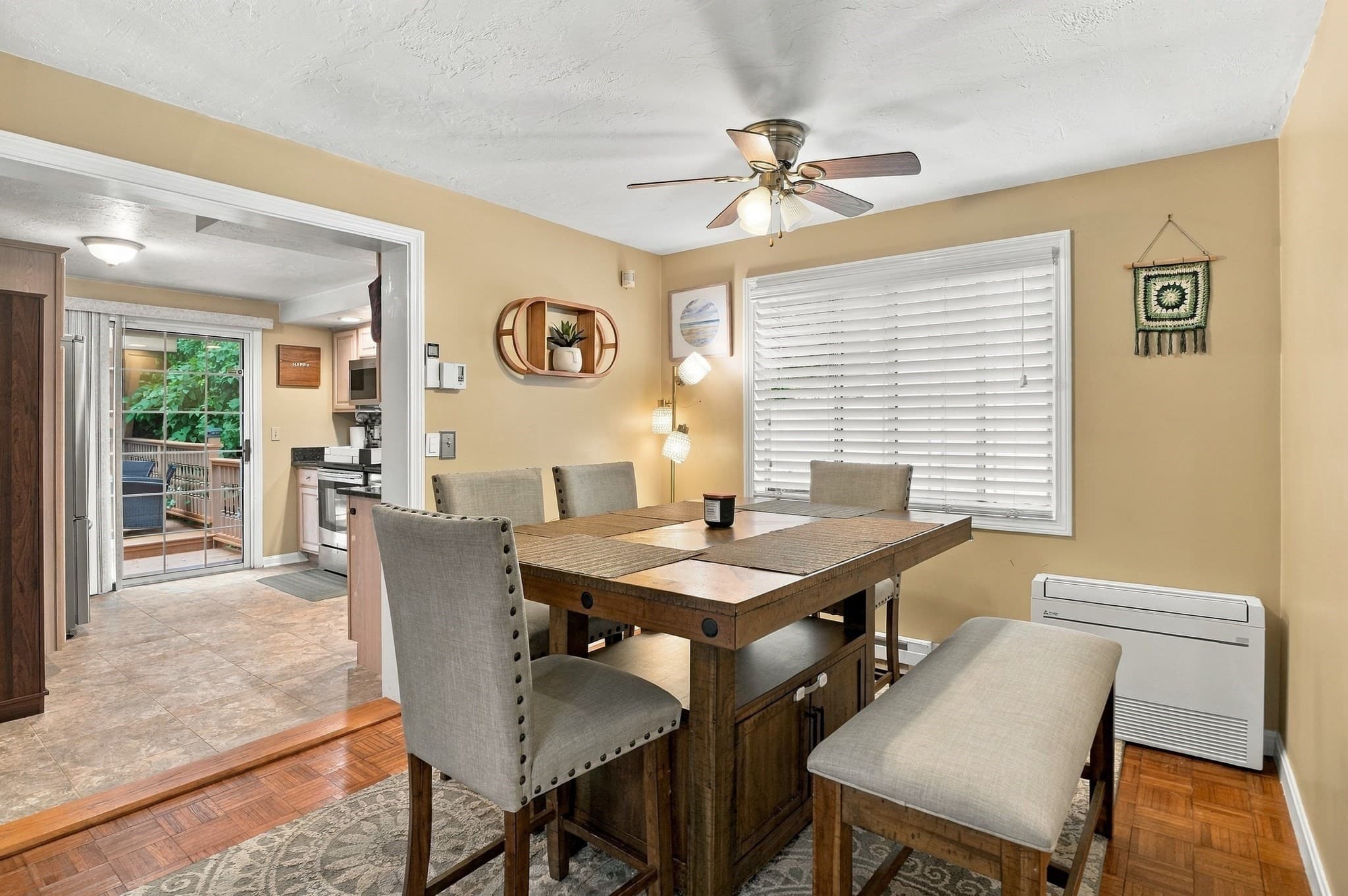 Single Family Residence at 11 Jonathan Circle, Worcester MA 01604, Worcester, photo 11 of 40