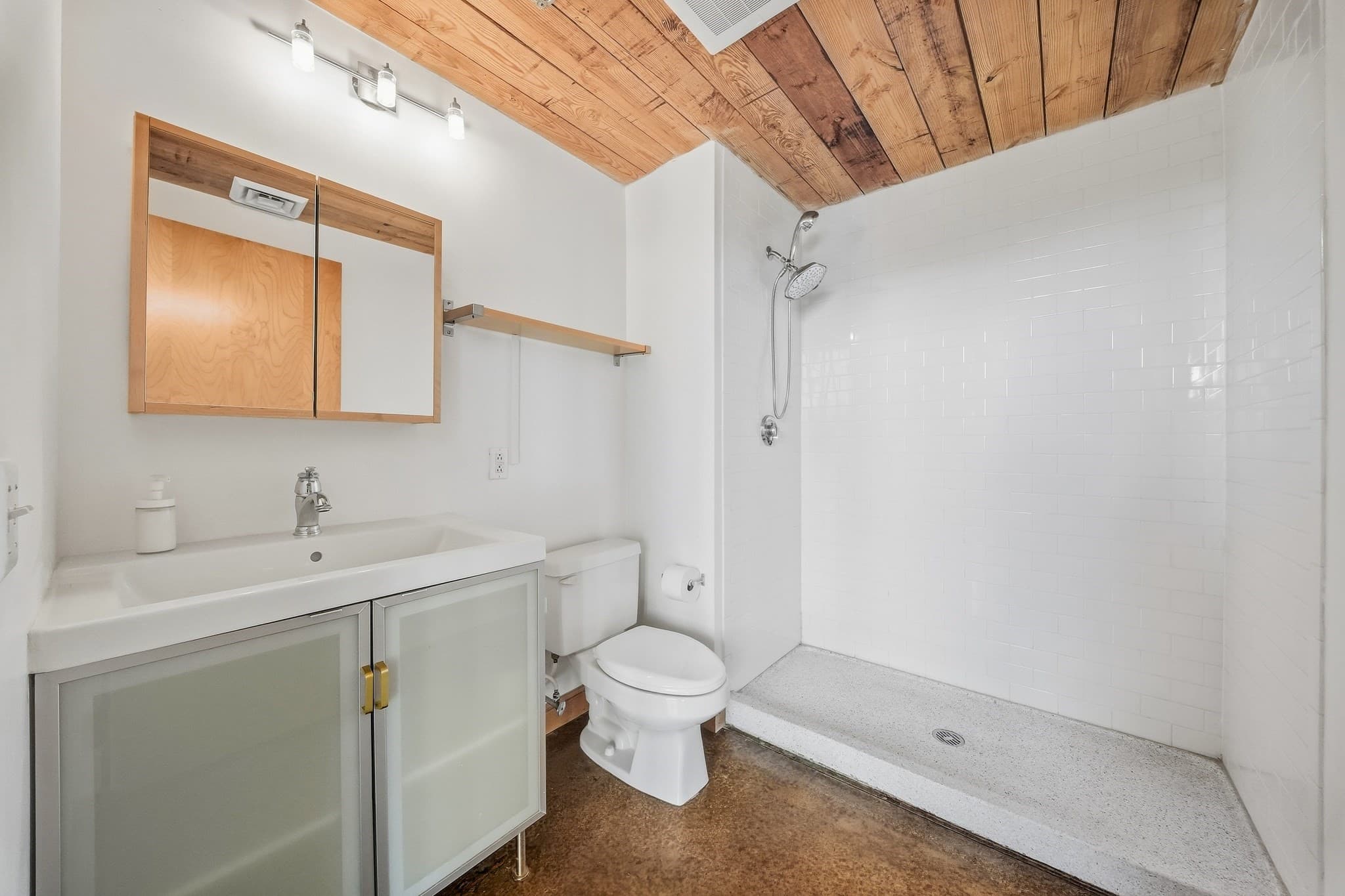 Condominium at 120 Holmes St # 312, Quincy MA 02171, Quincy, photo 14 of 27