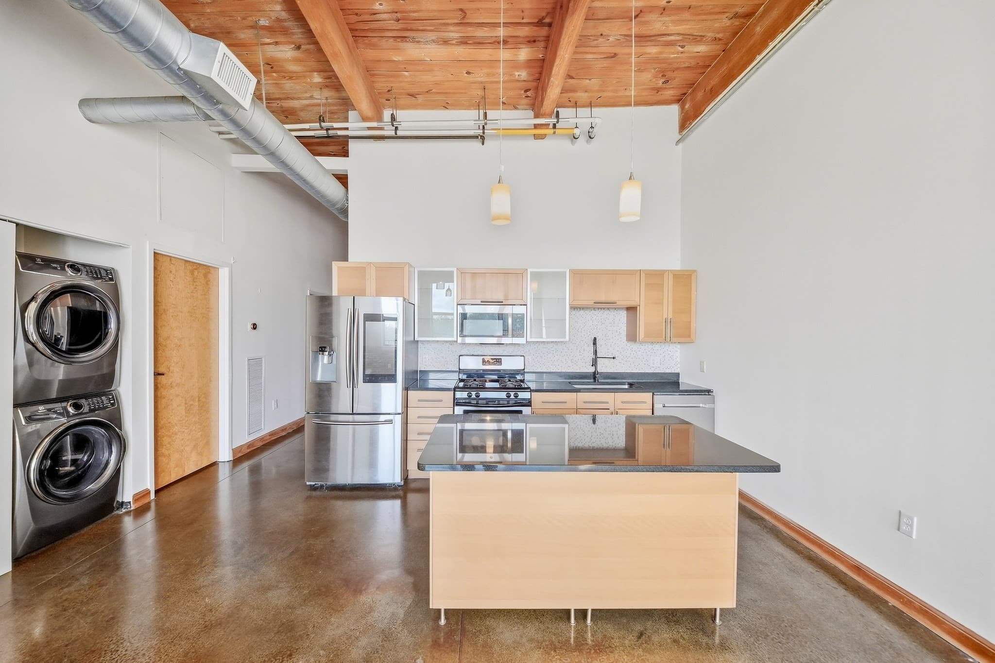 Condominium at 120 Holmes St # 312, Quincy MA 02171, Quincy, photo 4 of 27