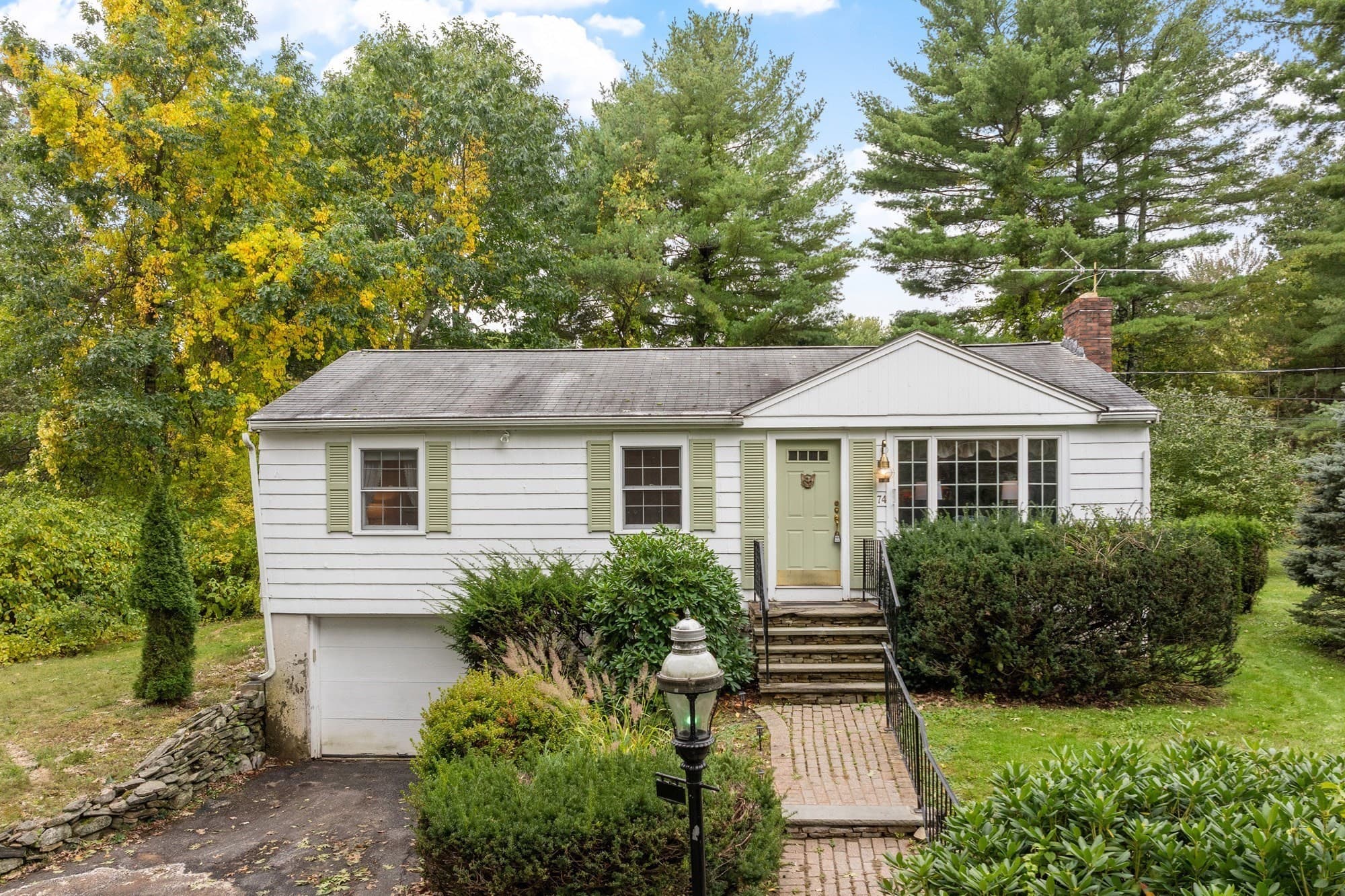 74 Davidson Rd, Boxborough MA 01719