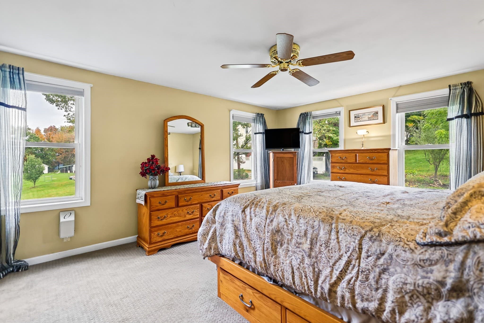 Single Family Residence at 23 Almeda Street, Haverhill MA 01830, Haverhill, photo 36 of 42