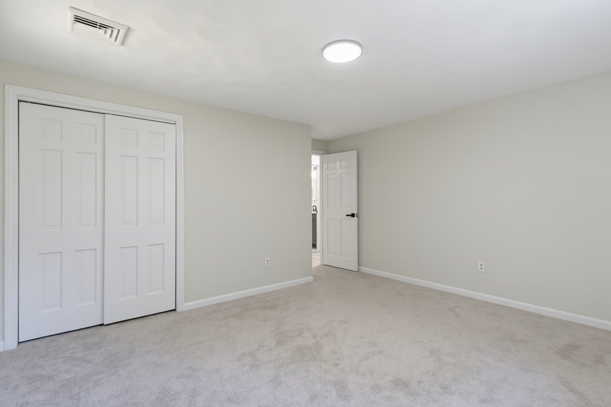 Single Family Residence at 57 Purgatory Rd, Sutton MA 01590, Sutton, photo 24 of 33