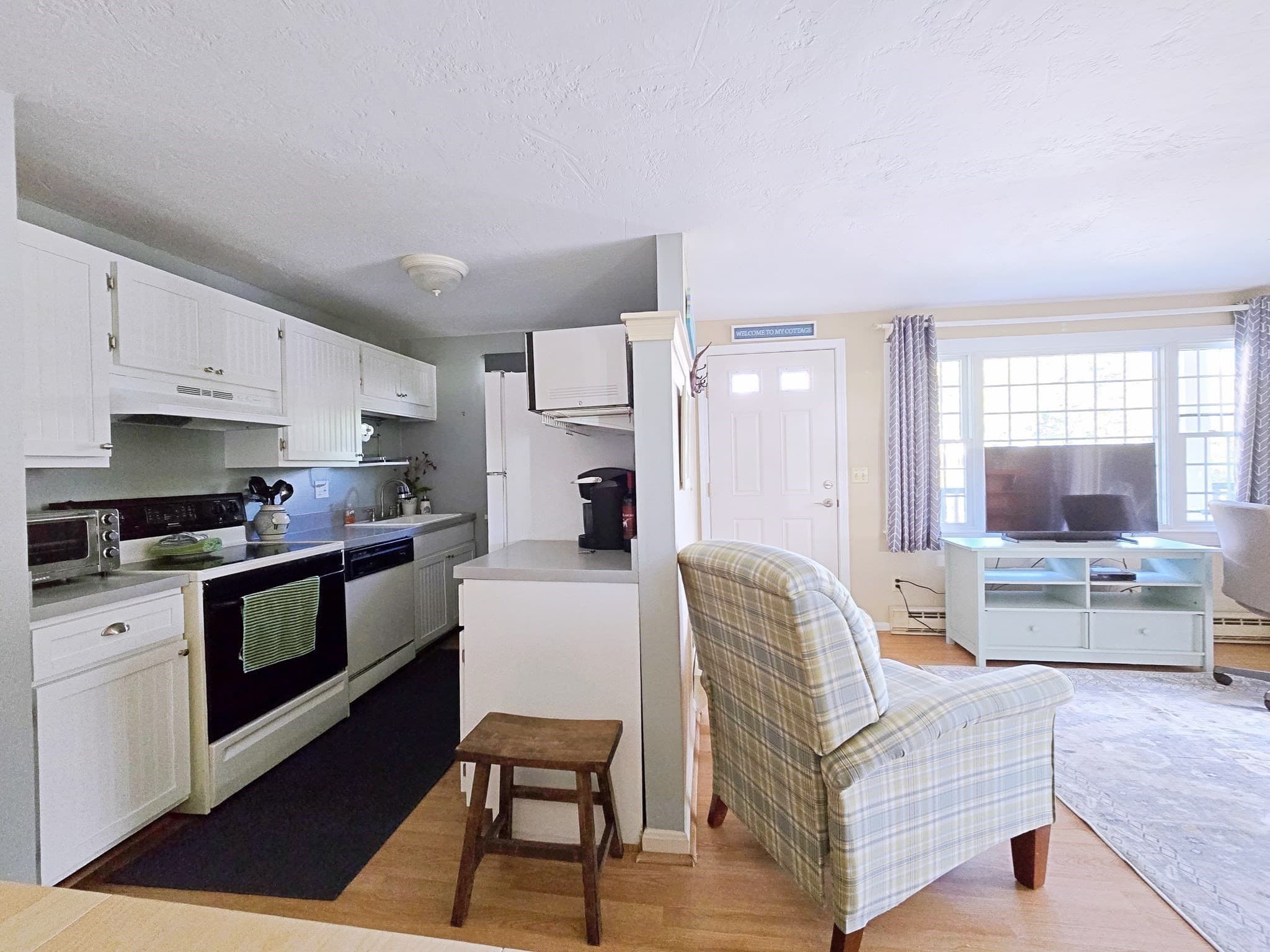 Condominium at 190 Route 6a # 4B, Orleans MA 02653, photo 11 of 31