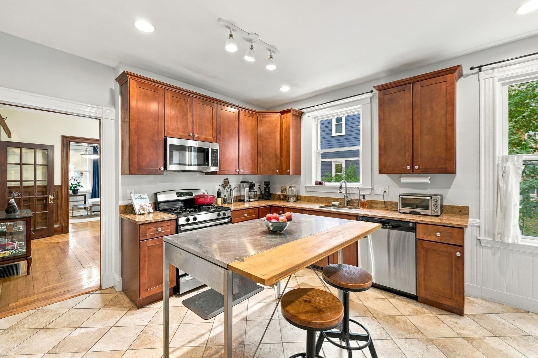 Condominium at 22 Hewlett St # 1, Boston MA 02131, Boston, photo 14 of 29