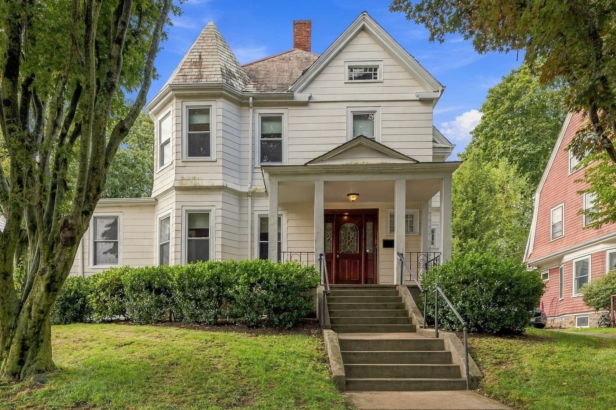 36 Hastings St, Boston MA 02132