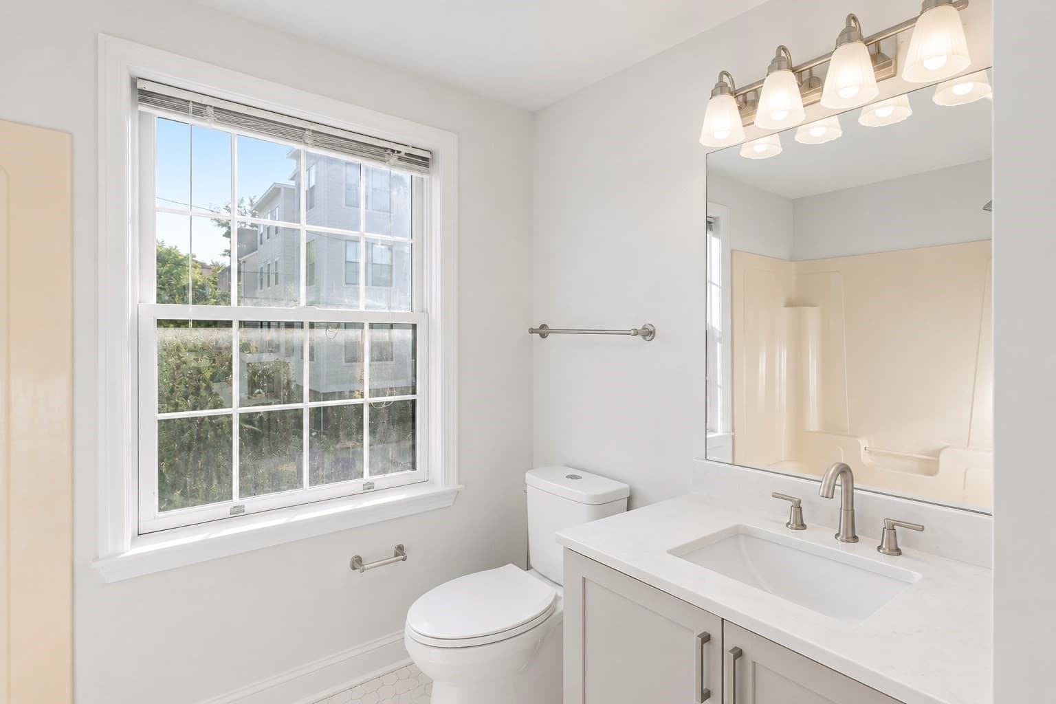 Single Family Residence at 174 Everett St, Boston MA 02128, Boston, photo 13 of 22