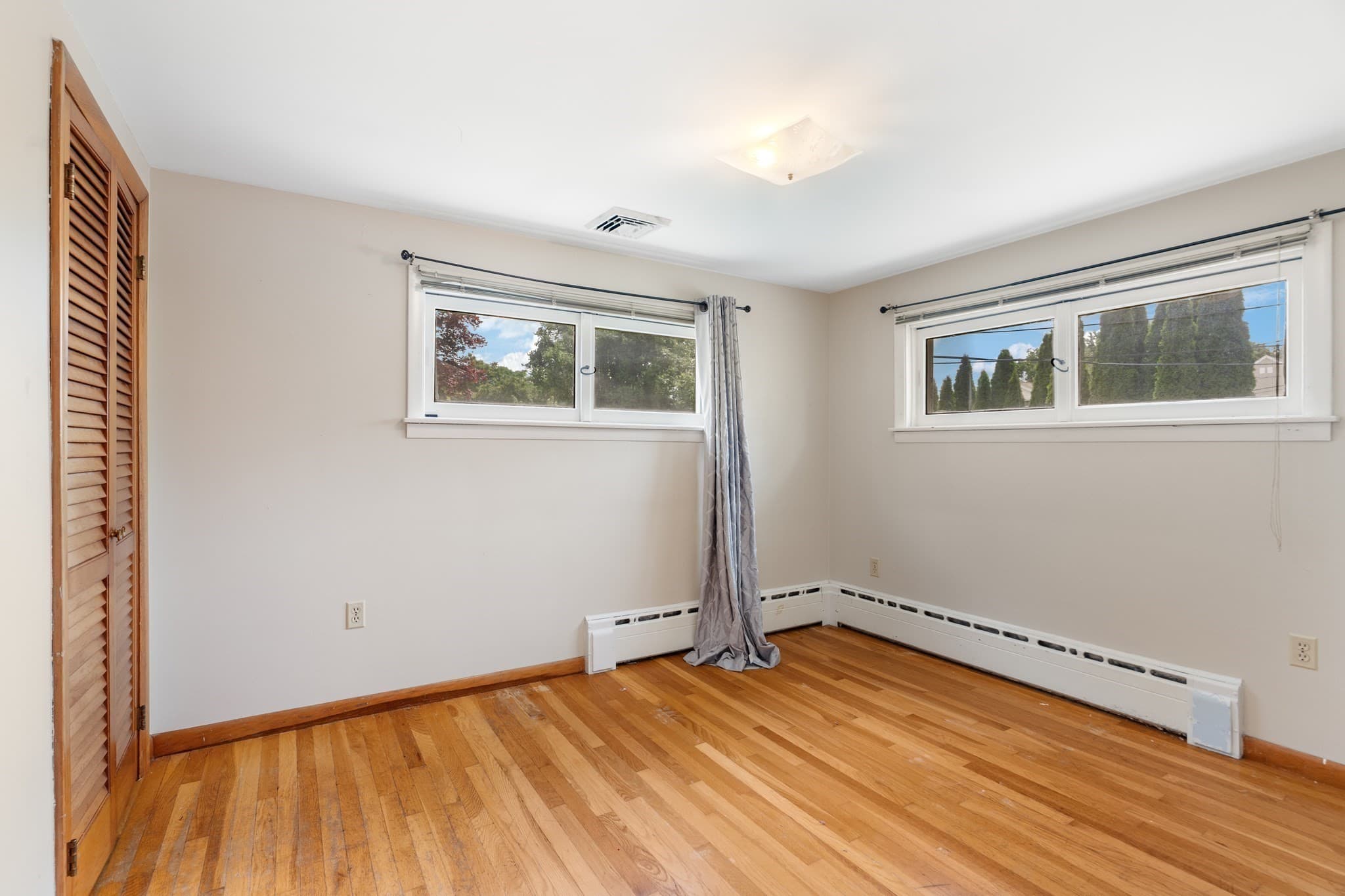 Single Family Residence at 42 Marlboro Street, Worcester MA 01604, Worcester, photo 10 of 34