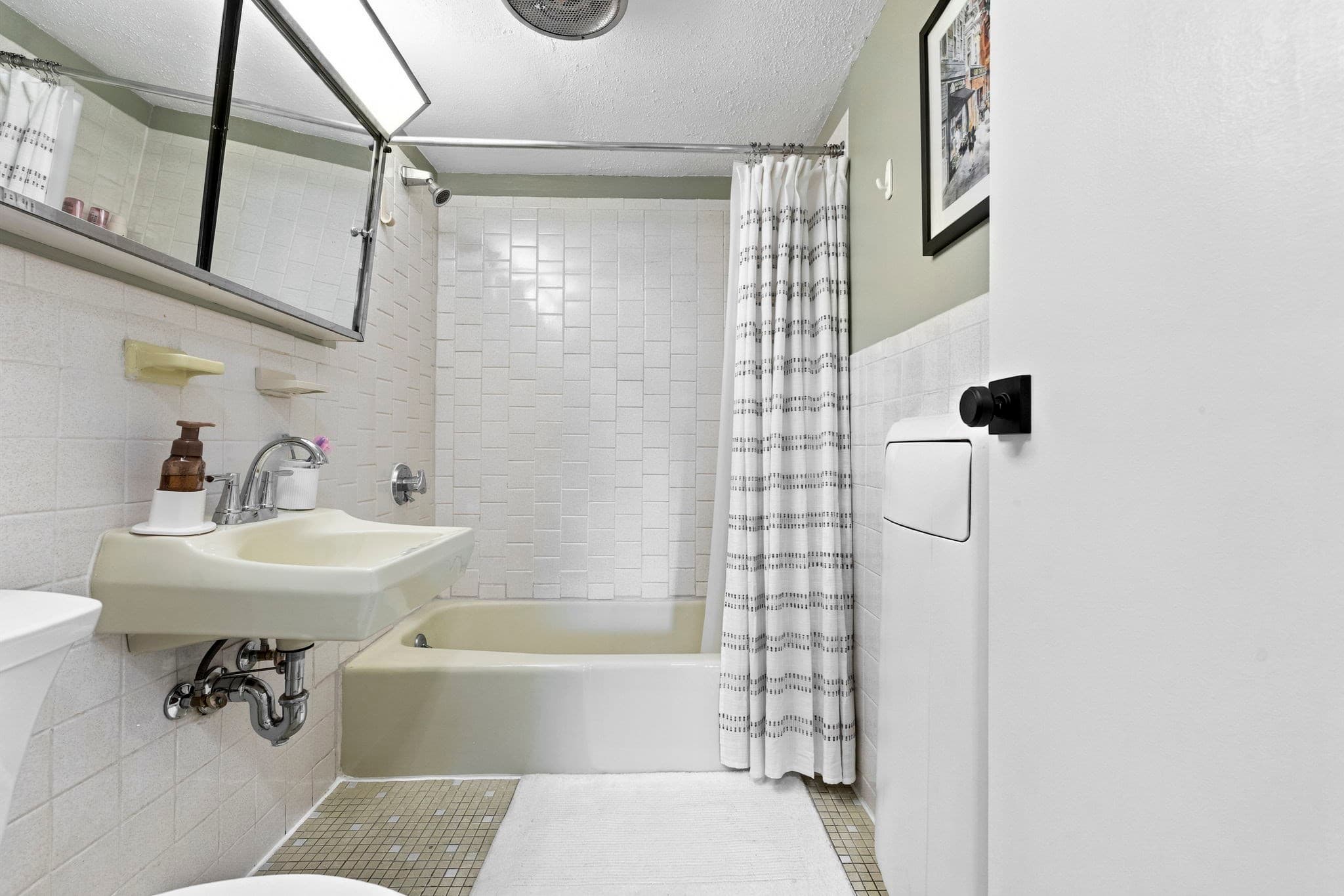 Condominium at 56 Coffey Street # 10, Boston MA 02122, Boston, photo 10 of 17