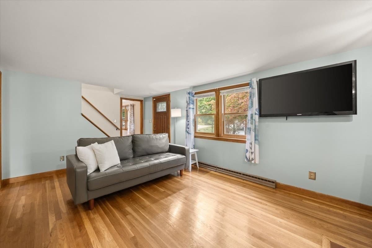 Single Family Residence at 211 Cross St, Hanson MA 02341, Hanson, photo 16 of 32