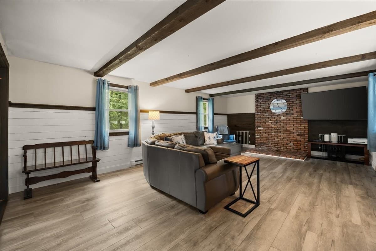 Single Family Residence at 211 Cross St, Hanson MA 02341, Hanson, photo 5 of 32