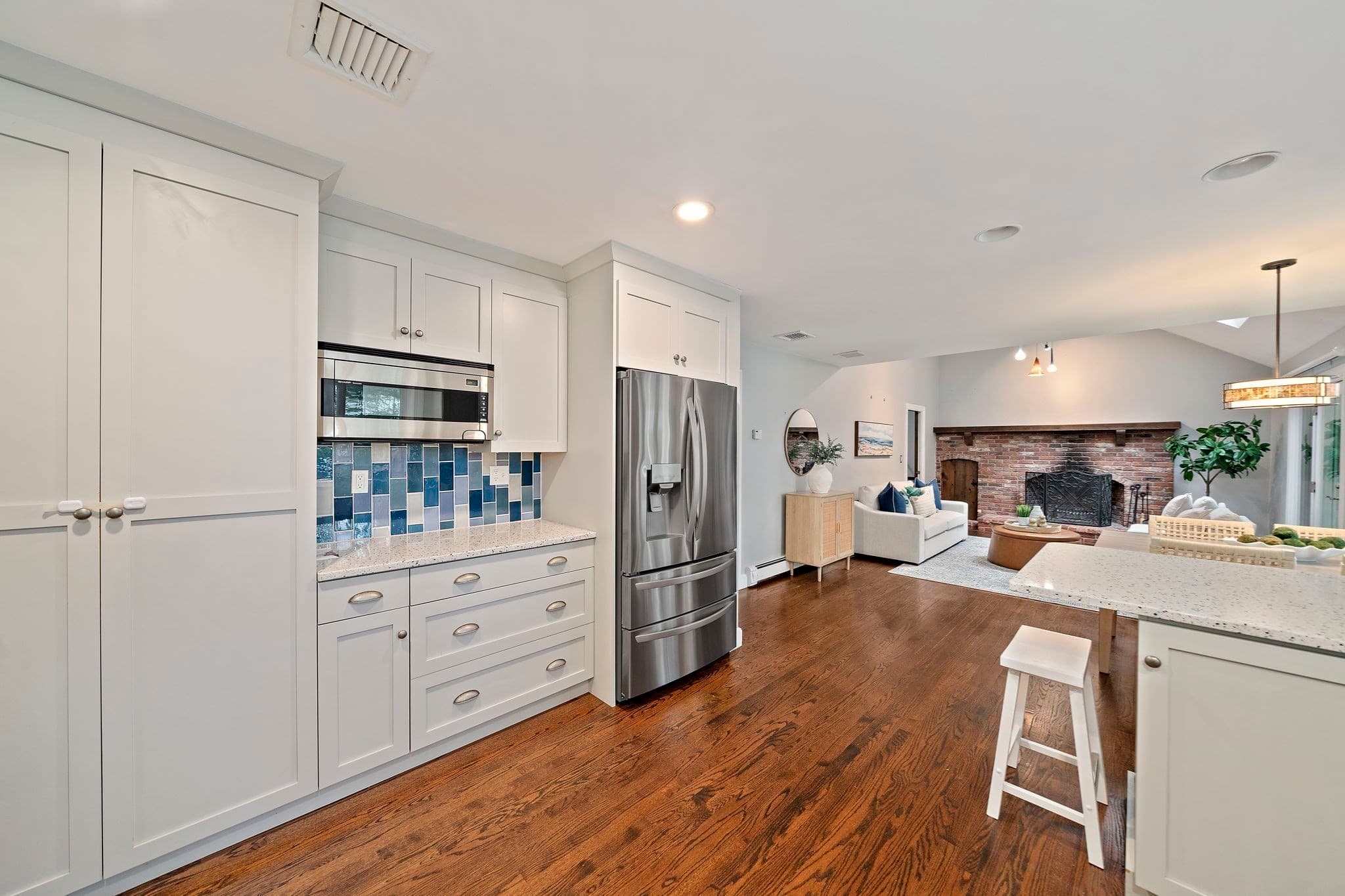 Single Family Residence at 6 Seminole Rd, Canton MA 02021, Canton, photo 7 of 34