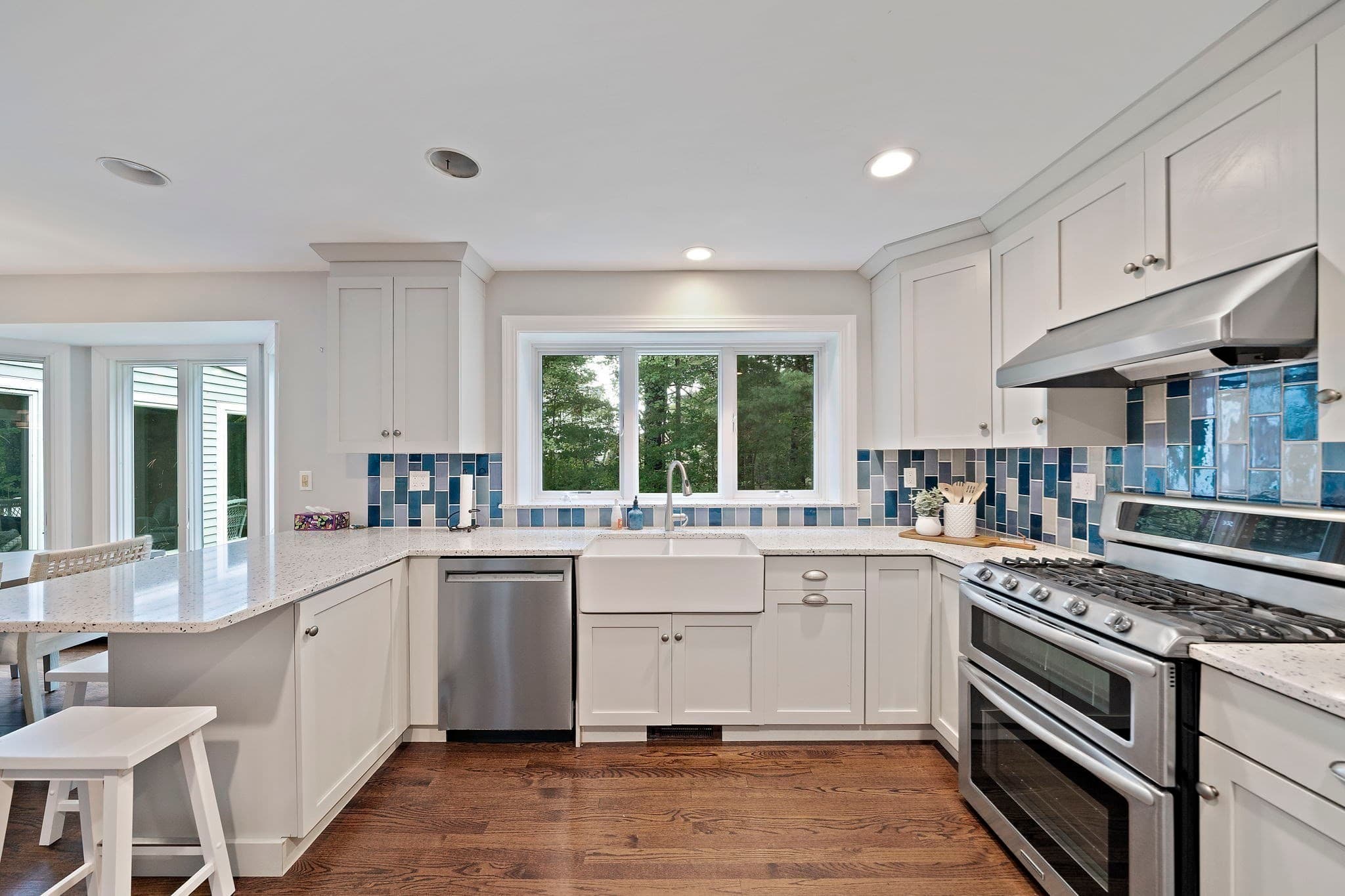 Single Family Residence at 6 Seminole Rd, Canton MA 02021, Canton, photo 5 of 34