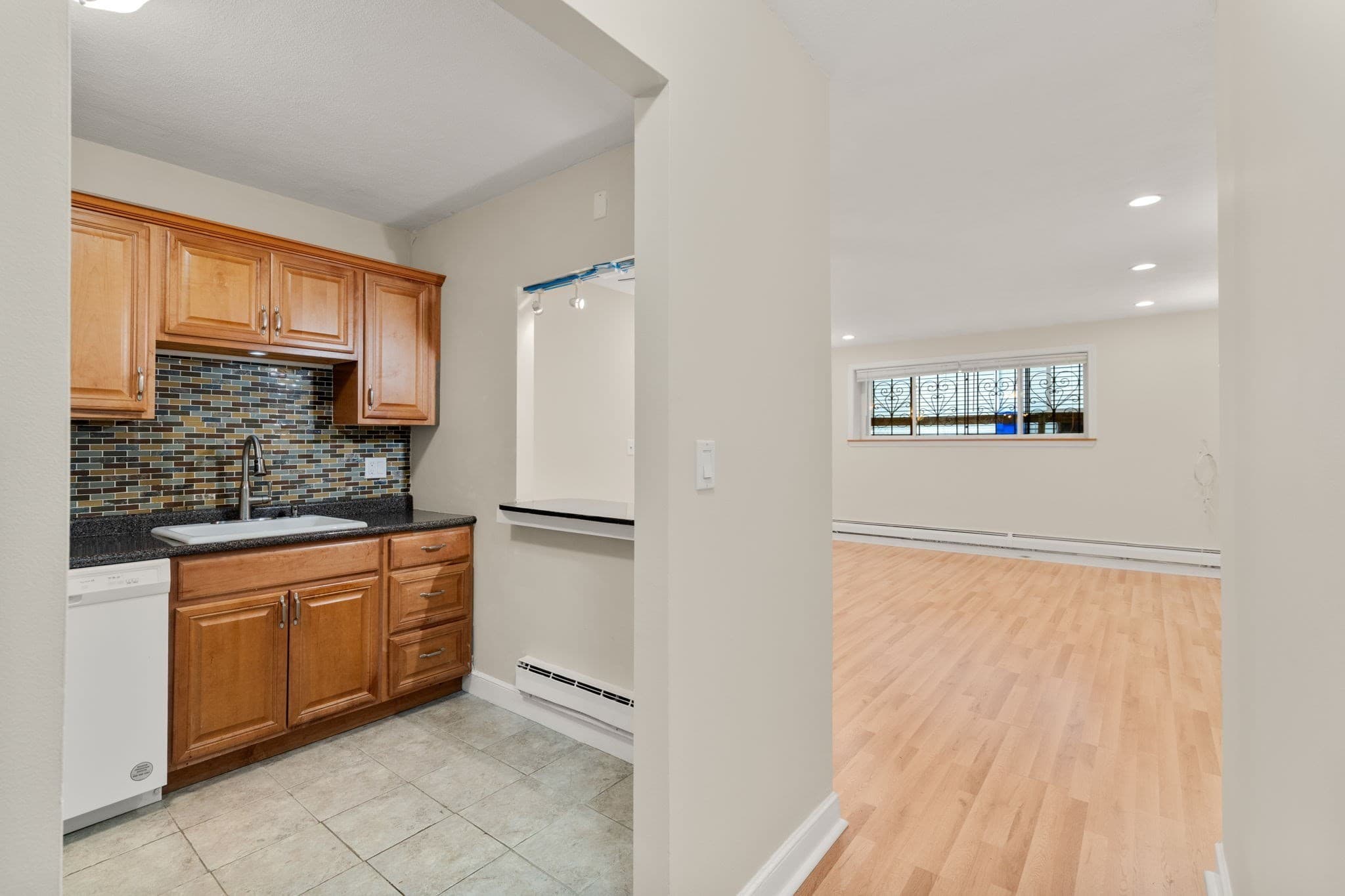 Condominium at 18 Pond St # 1, Boston MA 02130, Boston, photo 5 of 21