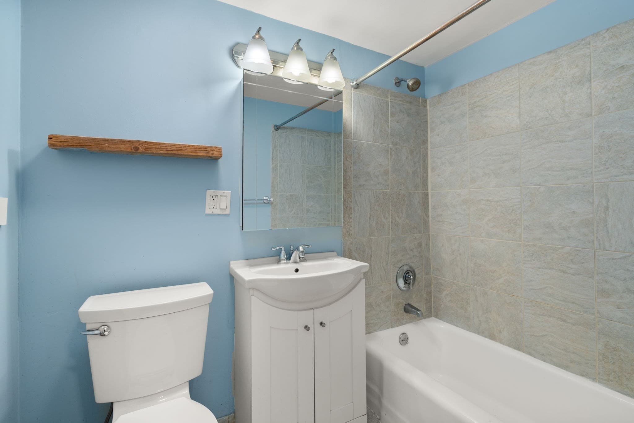 Condominium at 18 Pond St # 1, Boston MA 02130, Boston, photo 14 of 21