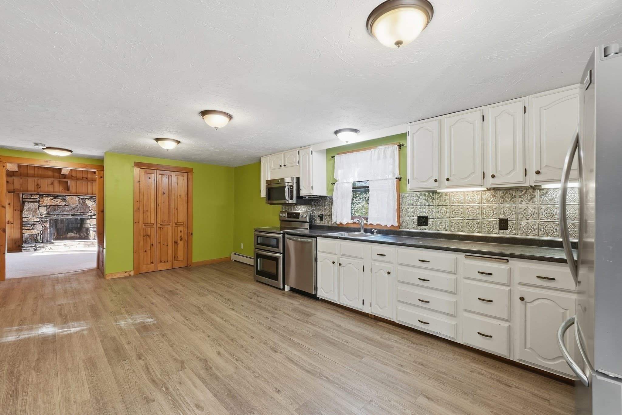 Single Family Residence at 221 Pierce Rd, West Brookfield MA 01585, West Brookfield, photo 6 of 41